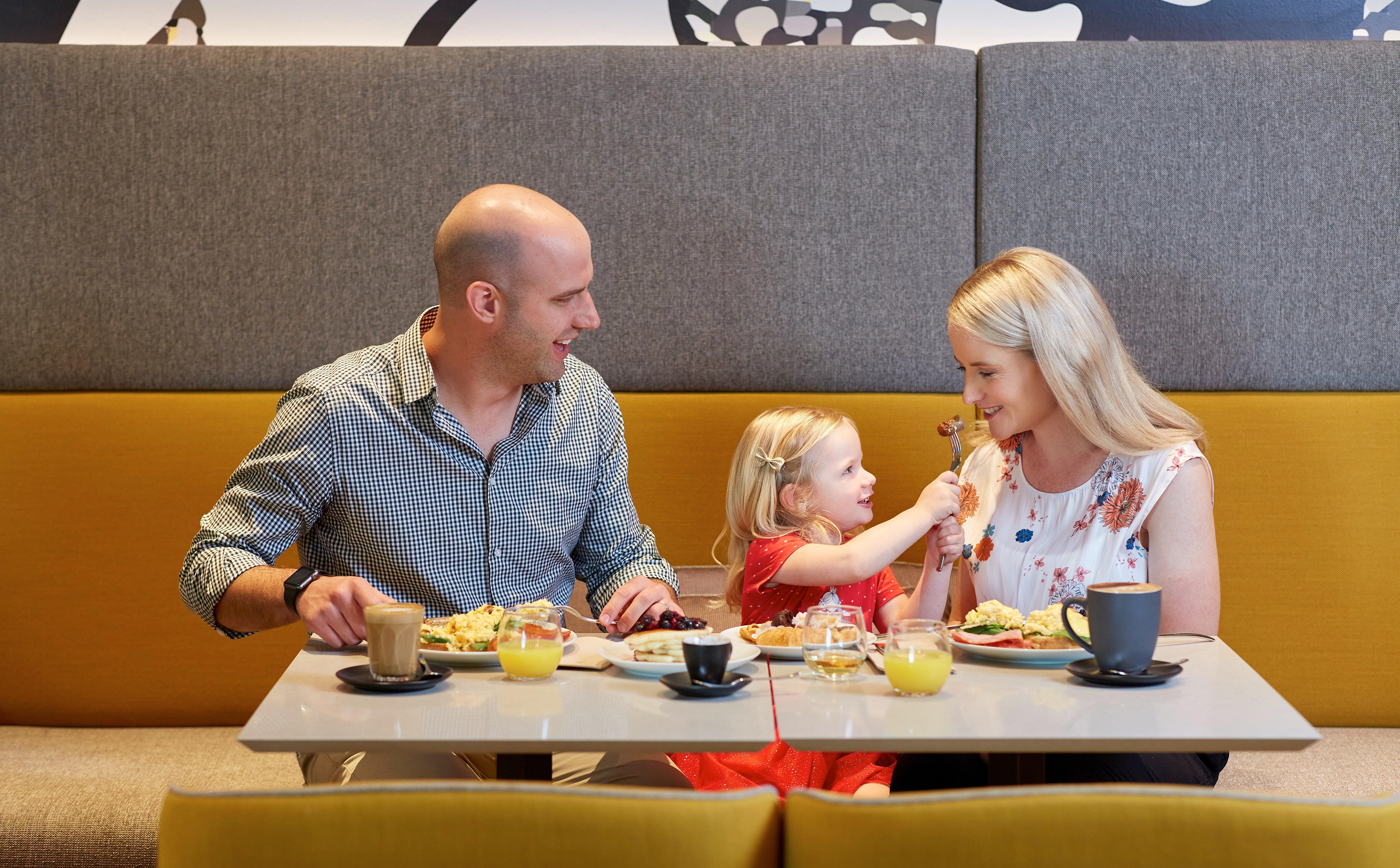Holiday Inn Express Melbourne Southbank By Ihg Екстериор снимка