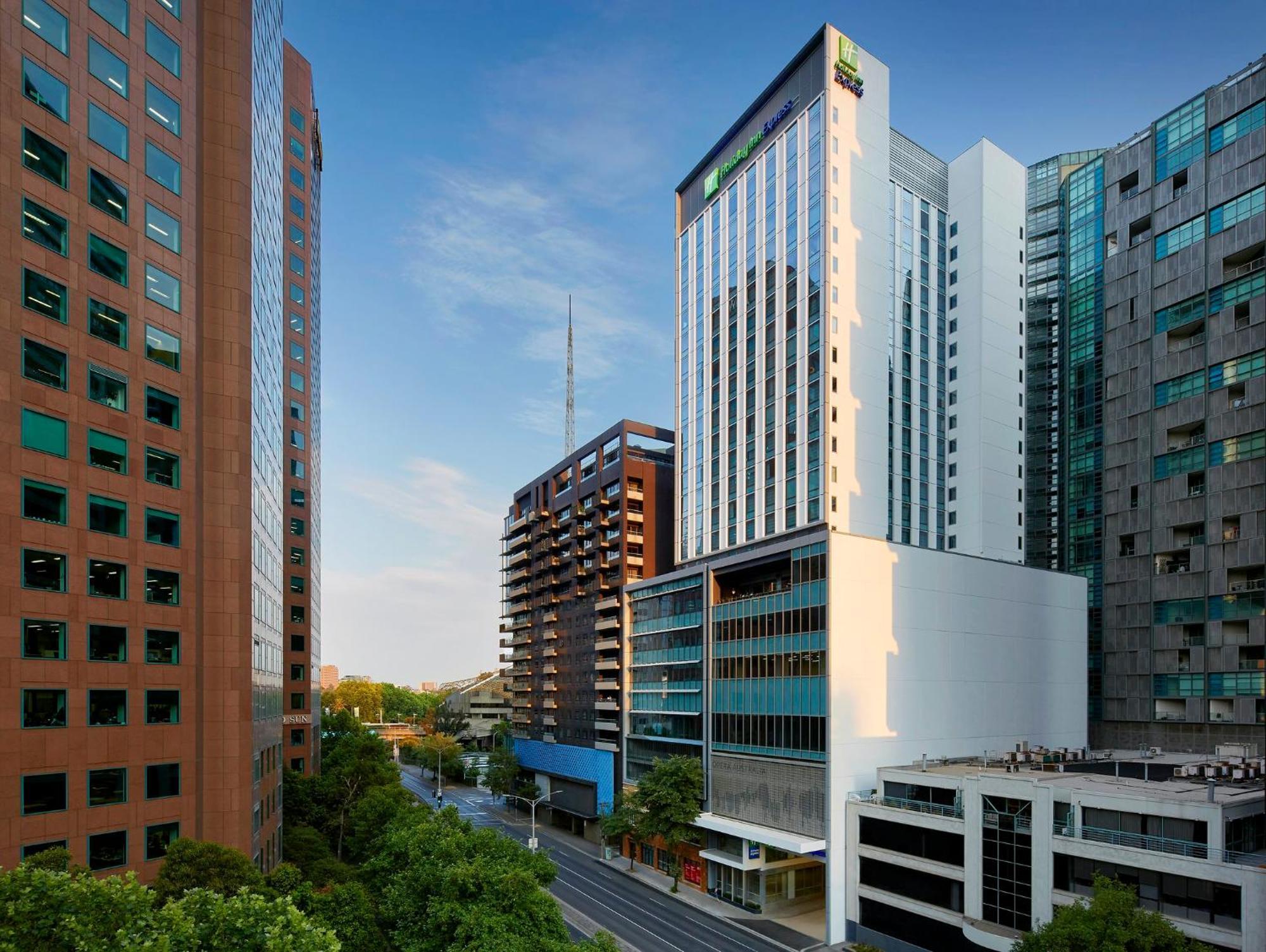 Holiday Inn Express Melbourne Southbank By Ihg Екстериор снимка