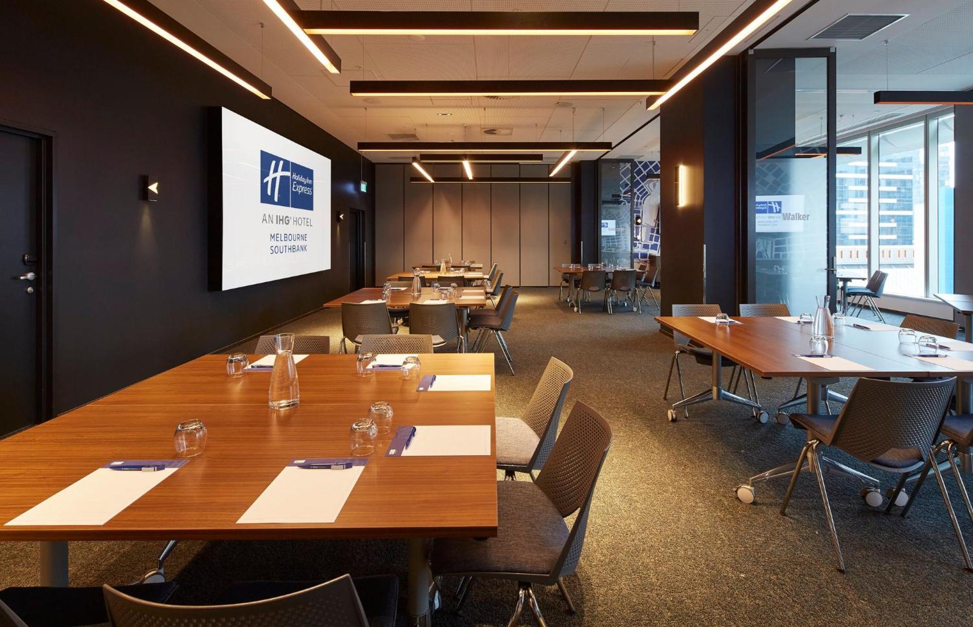 Holiday Inn Express Melbourne Southbank By Ihg Екстериор снимка