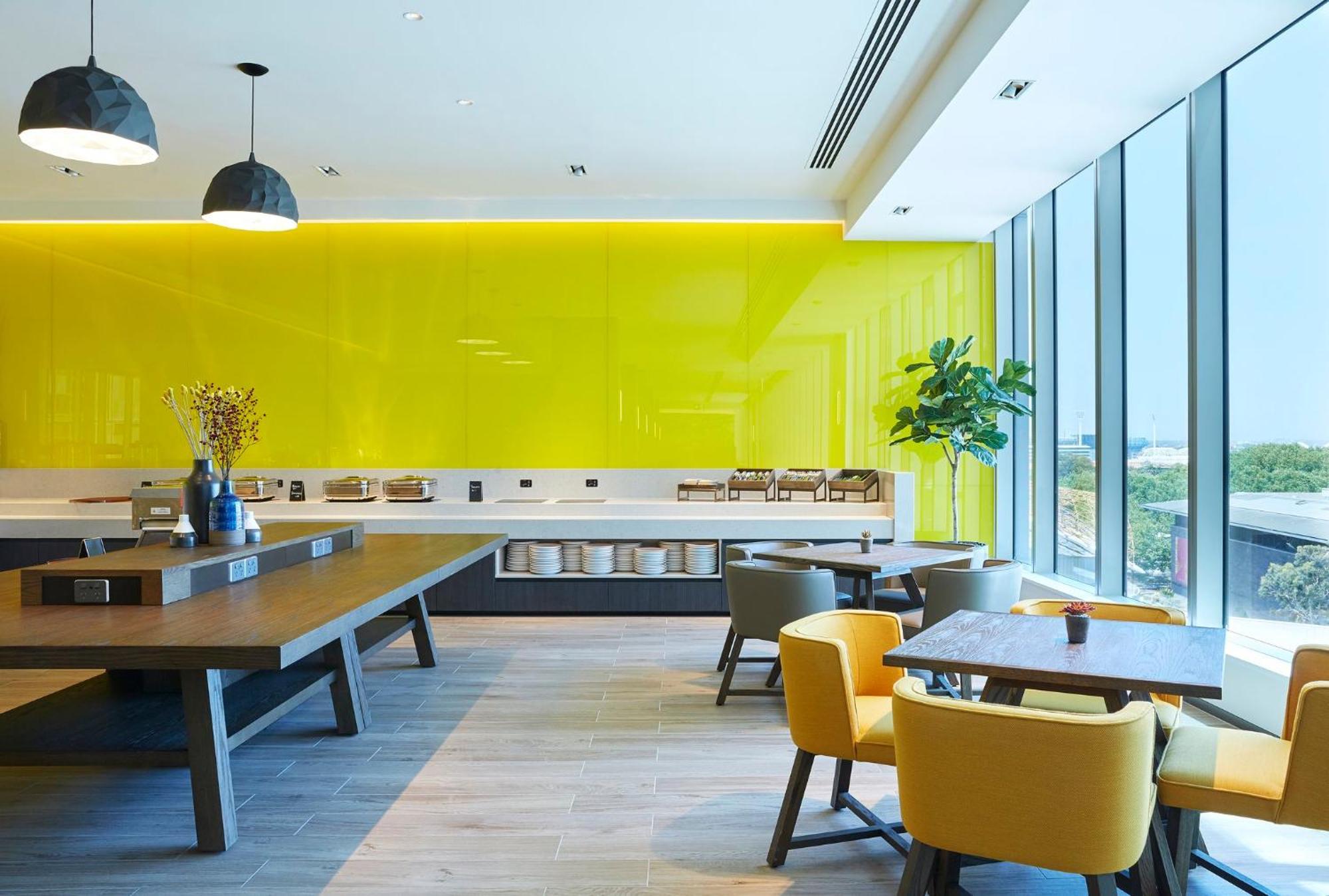 Holiday Inn Express Melbourne Southbank By Ihg Екстериор снимка